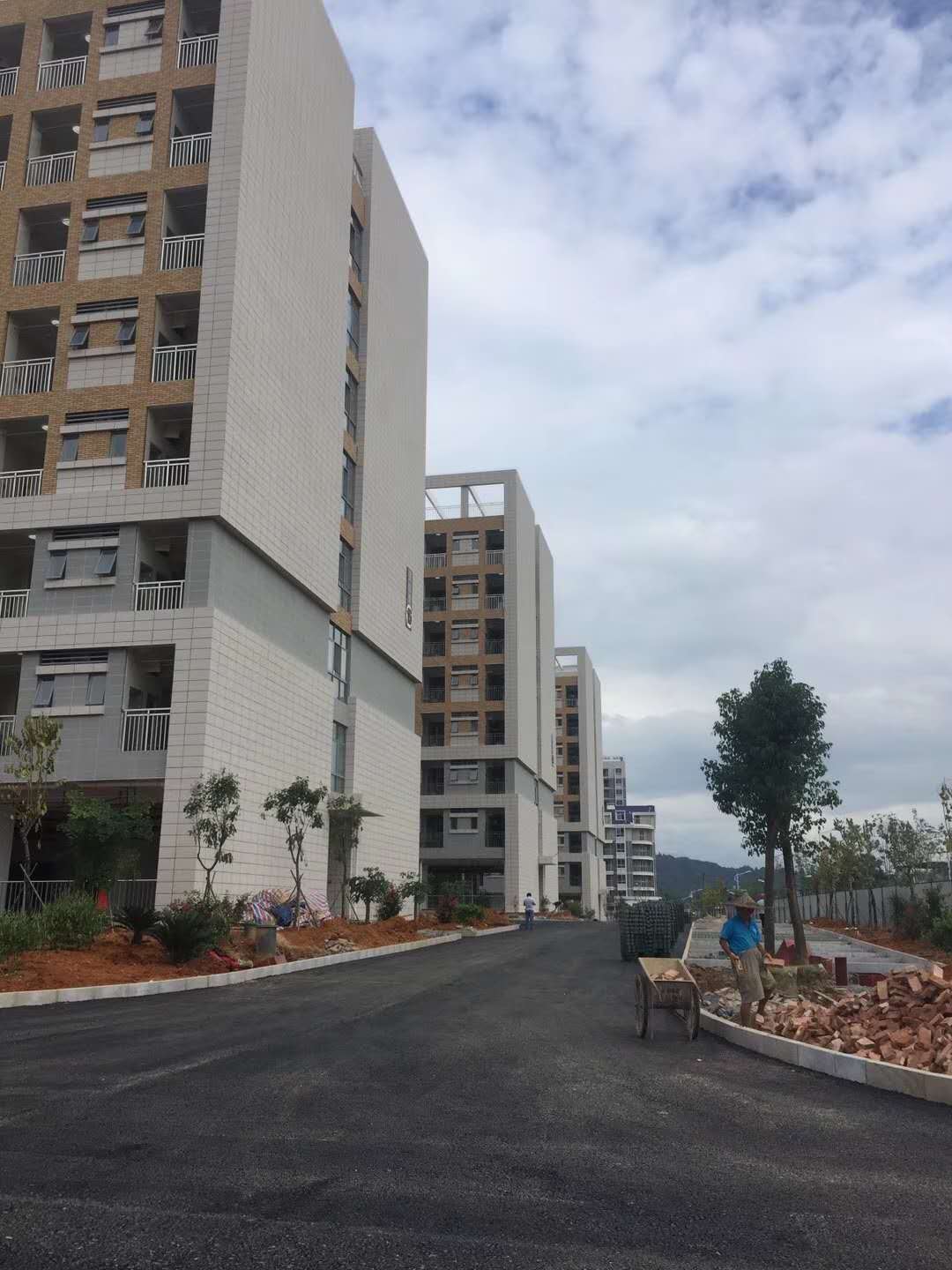 福建龍巖閩西職業(yè)技術(shù)學(xué)院項目